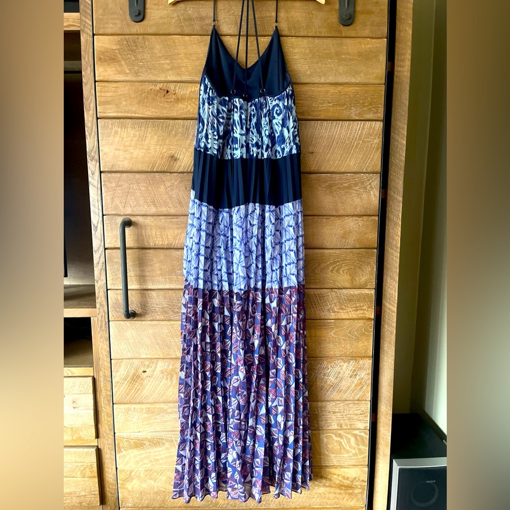 BCBG Maxazria XXS maxi pleated dress blue/burgundy